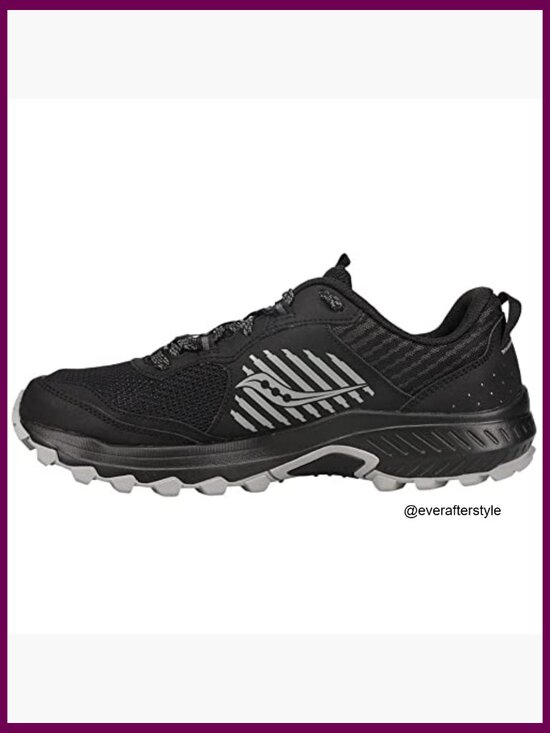 Trail Running Shoes with Synthetic Textile and Rubber Sole
